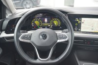 VW Golf VIII Variant 1.0 eTSI
