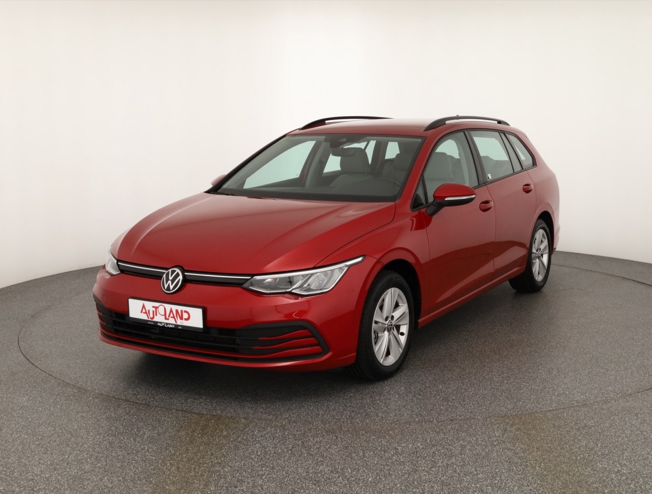 VW Golf VIII Variant 1.5 eTSI DSG Life