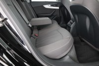 Audi A4 Avant 30 TDI S-Tronic