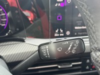 VW Golf VIII Variant 2.0 TSI R-Line