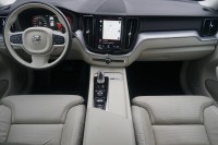 Volvo XC 60 XC60 T8 2.0 Hybrid Momentum AWD