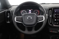 Volvo XC 40 XC40 T3 Momentum Pro