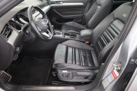 VW Passat Variant 2.0 TSI DSG R-Line