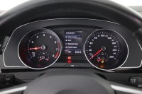 VW Passat Variant 2.0 TSI DSG R-Line