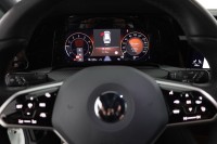 VW Golf VIII Variant 1.5 eTSI R-Line