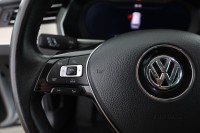 VW Passat Variant 1.8 TSI DSG R-Line