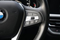 BMW 330 i Advantage