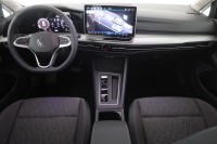 VW Golf VIII Variant 1.5 TSI DSG
