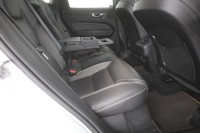Volvo XC 60 B4 R-Design AWD
