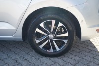 VW Touran 1.5 TSI DSG IQ.DRIVE