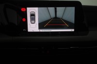 VW Golf VIII Variant 1.0 eTSI DSG