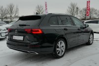 VW Golf VIII Variant Style