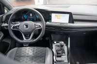 VW Golf VIII Variant 1.5 TSI R-Line