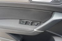 VW Touran 1.5 TSI DSG IQ.DRIVE