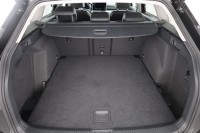 VW Golf VIII Variant 1.5 TSI Goal