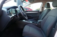 VW Golf VIII Variant Life eTSI DSG