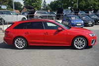 Audi A4 Quattro Avant 40 2.0 quattro S-Line