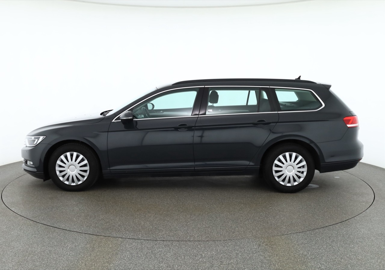 VW Passat Variant 1.6 TDI DSG Comfortline