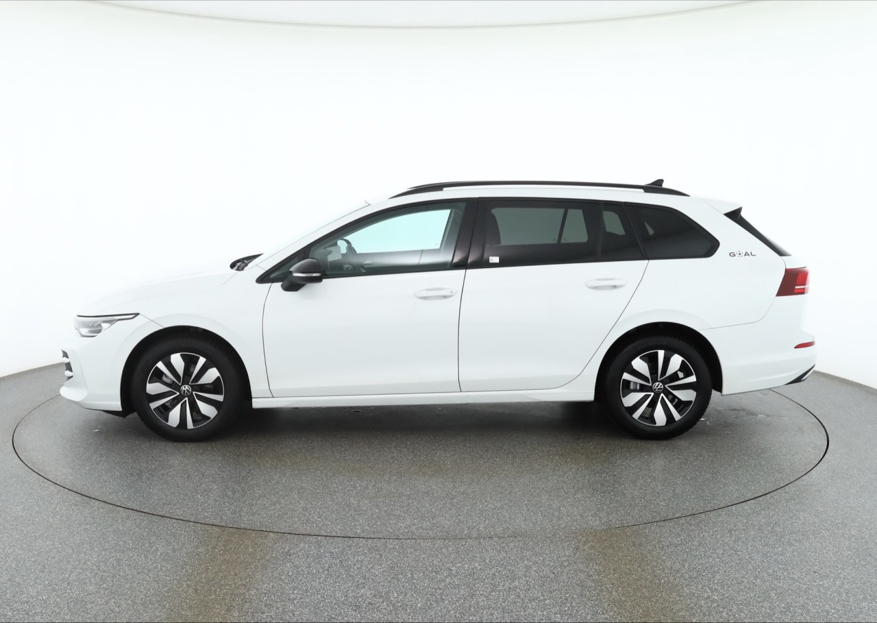 VW Golf VIII Variant 1.5 TSI Goal