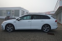VW Golf VIII Variant 1.5 TSI R-Line
