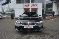 BMW 320 320i Touring M Sport Aut.