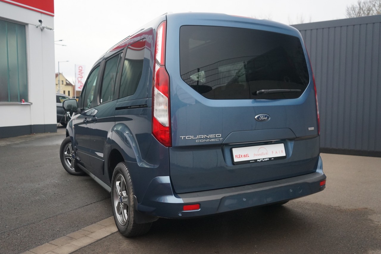 Ford Tourneo Connect 1.5 TDCi Titanium