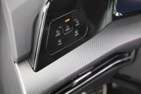 VW Golf VIII Variant 1.5 eTSI R-Line DSG