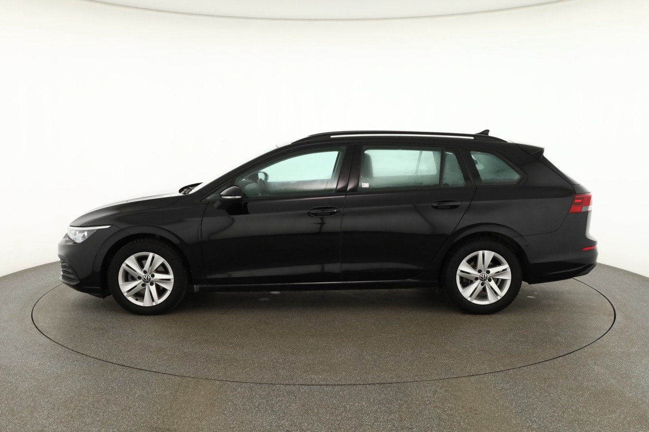 VW Golf VIII Variant Life eTSI DSG