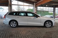 Volvo V60 Kombi 2.0 M-Hybrid Plus Dark