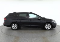 VW Golf VIII Variant 1.0 TSI Life