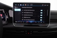 VW Golf VIII Variant 2.0 TDI R-Line DSG