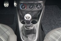 Opel Corsa E 1.2 Color Edition