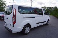 Ford Transit Custom L2 9-Sitzer