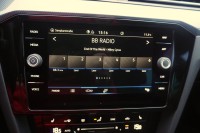 VW Passat Variant 2.0 TSI DSG R-Line