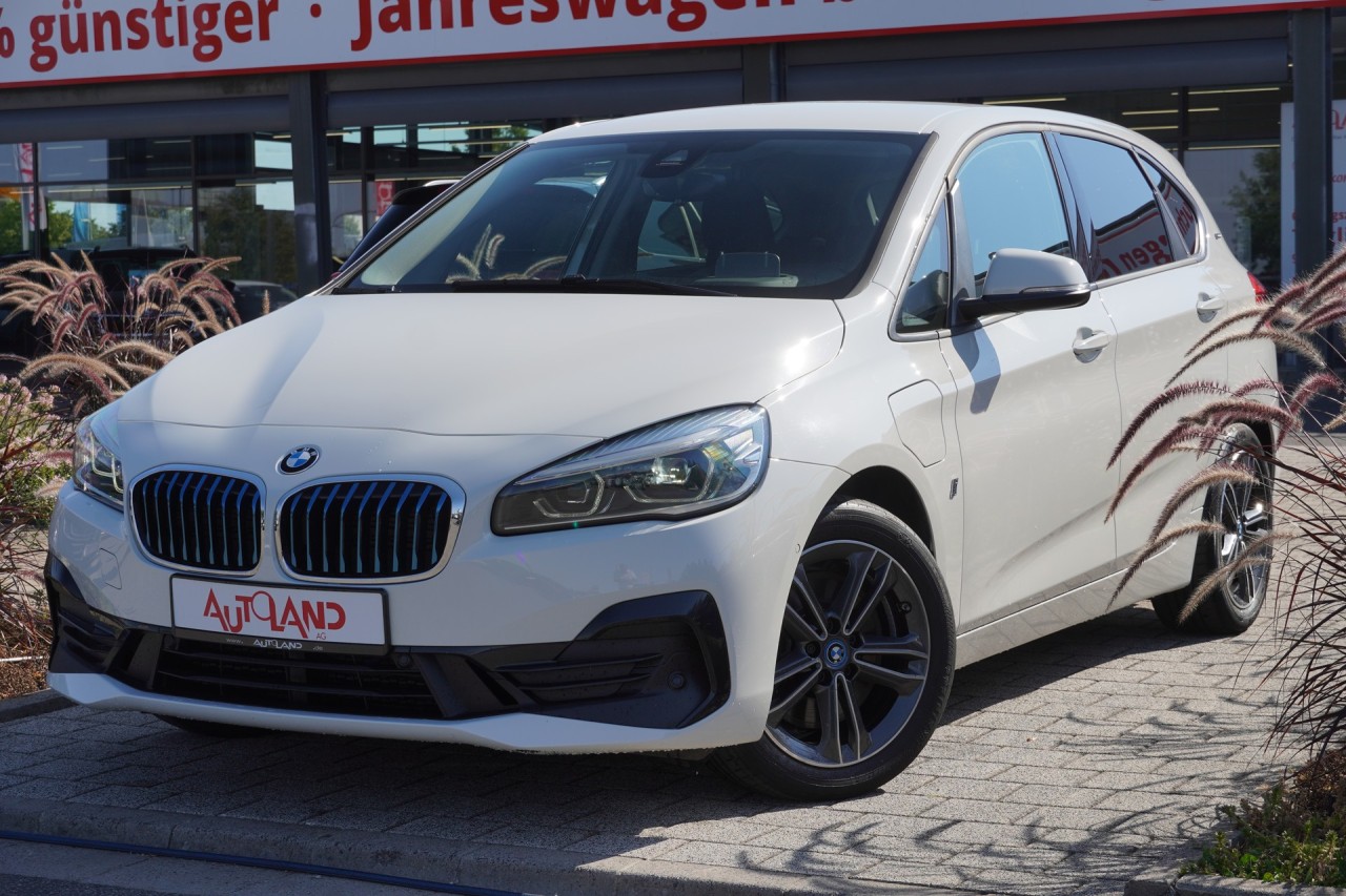 BMW 225 xe