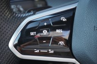VW Golf VIII 2.0 TSI R-Line DSG