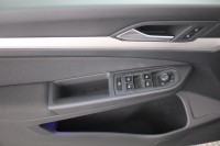 VW Golf VIII Variant 1.5 eTSI DSG Life