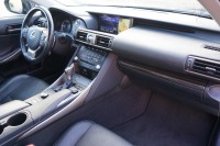 Lexus IS 300 300h Luxury Line