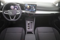 VW Golf VIII Variant 1.5eTSI DSG