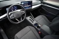 VW Golf VIII Variant 1.5 eTSI Life DSG
