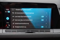 VW Golf VIII Variant 2.0 TDI R-Line