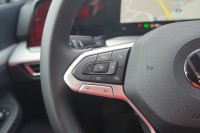 VW Golf VIII 1.0 eTSI