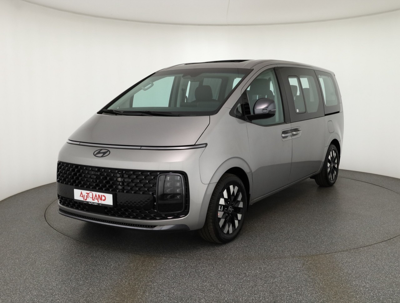 Hyundai Staria 1.6 T-GDI HEV Signature Aut.