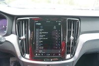 Volvo V60 Kombi 2.0 B4 M-Hybrid