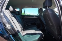 VW Passat Variant 1.5 TSI DSG R-Line