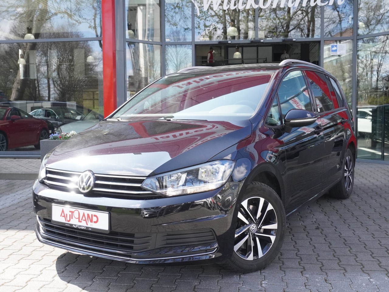 VW Touran 1.5 TSI IQ.DRIVE DSG