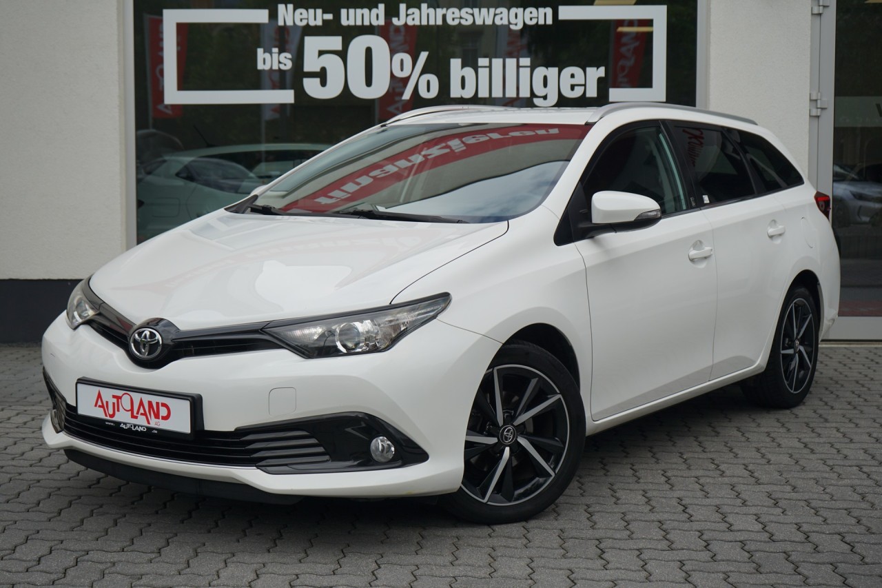 Toyota Auris Tourer 1.2 Team D