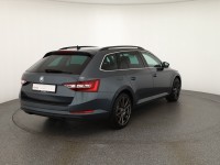 Skoda Superb Combi 2.0 TDI DSG