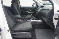 Nissan Navara 2.3 dCi Visia Double Cab 4x4