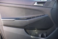 Hyundai Tucson 1.6 blue